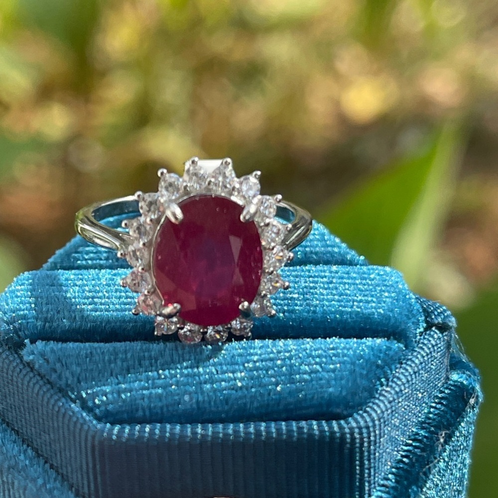 NWT Mozambique Natural Ruby Oval 10.6X8.8mm CZ Accents Ring 925 Silver Size 7.5